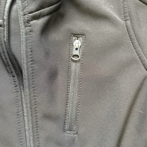 Black windstop jacket. Youth small - Picture 3 of 9